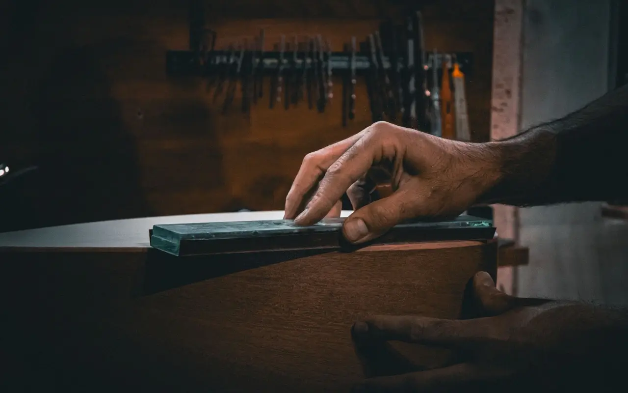 Stave, tiller and a good eye